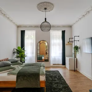 Bevoflats - Live Like A Local - In Kreuzberg, Graefekiez Germany